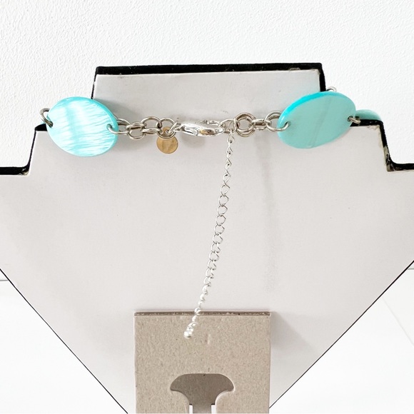 Turquoise Shell Earring and Necklace Set - Picture 4 of 4